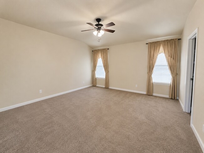 Building Photo - Lovely One-Story Home with Open Floor Plan & Amazing Amenities