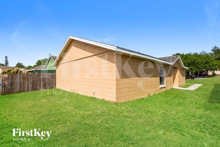 Building Photo - 7564 Groveoak Dr