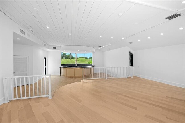 Building Photo - 5220 N 31st Pl