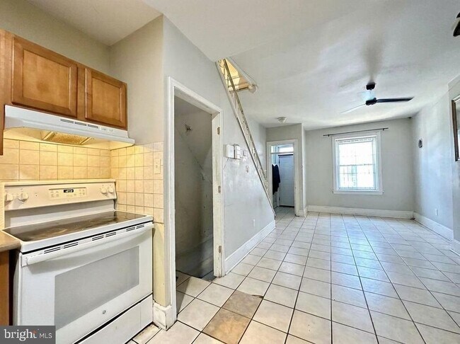 Building Photo - 2040 N Carlisle St