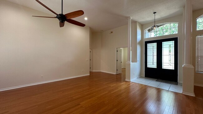 Building Photo - 1653 Cherry Ridge Dr