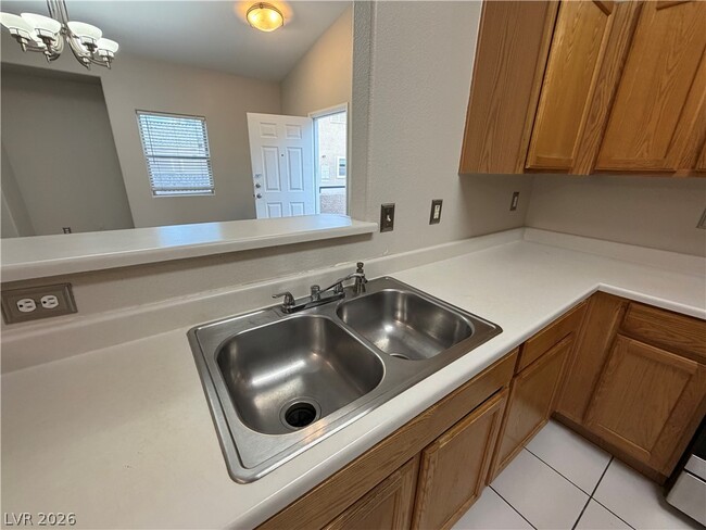 Building Photo - 2053 Quarry Ridge St