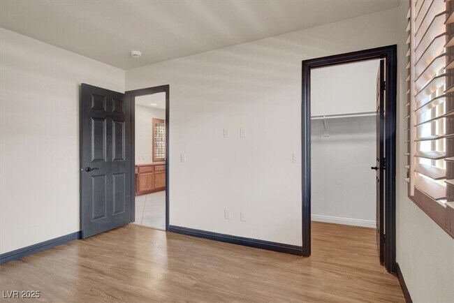 Building Photo - 8225 Cabin Springs Ave