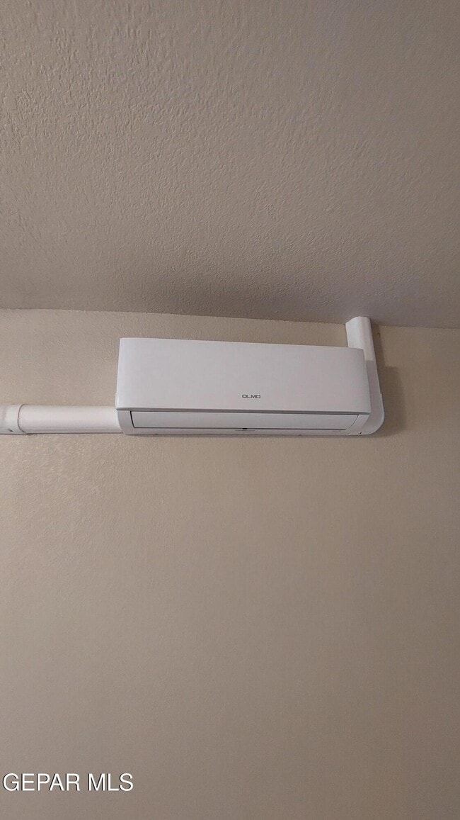 Building Photo - 675 Santa Barbara Dr