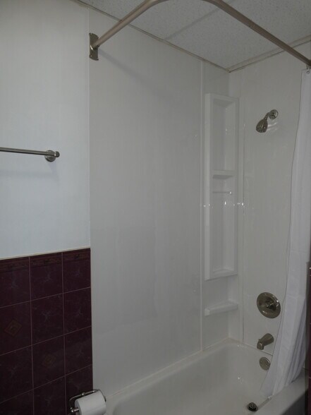 New shower surround and updated fixtures - 314 Saratoga St
