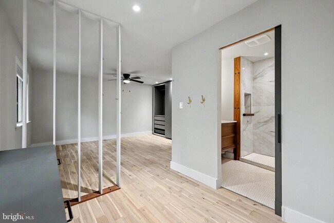 Building Photo - 2105 Glencourse Ln