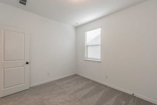 Building Photo - 1145 Concan Dr