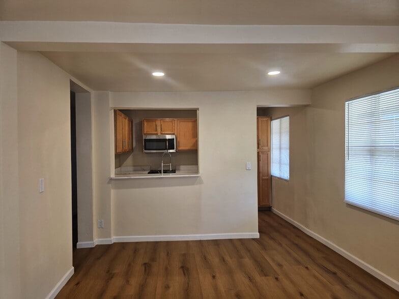Building Photo - 435 E Drachman St