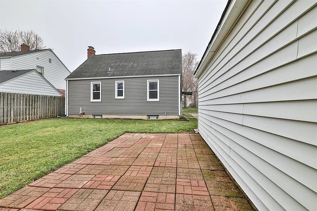 Building Photo - 4004 Matson Ave