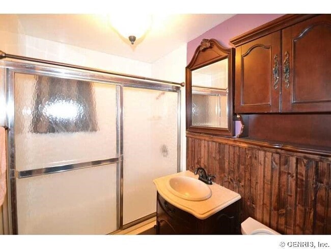 Building Photo - 126 Colin St