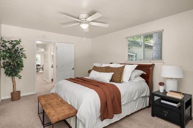 Building Photo - Available Now. Cute Home located in quiet ...