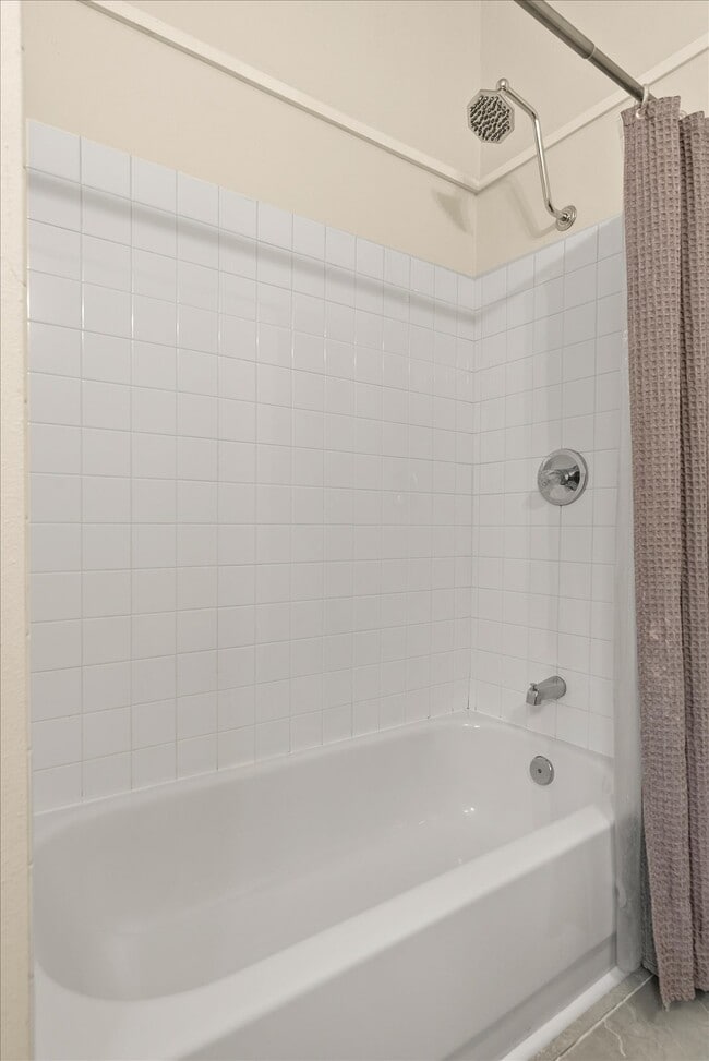 Building Photo - 8633 Wabash Ave S