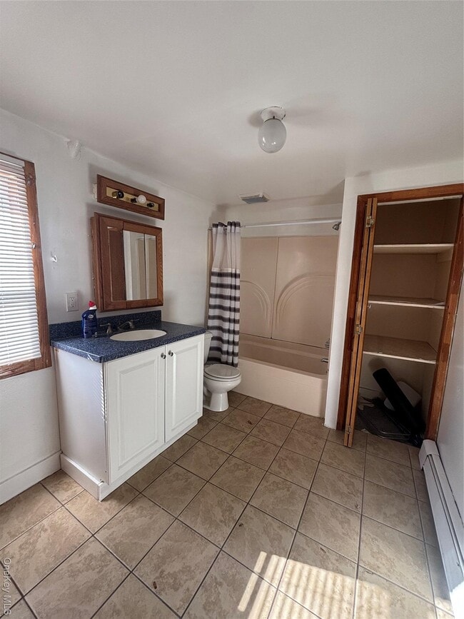 Building Photo - 84 Albany St