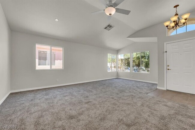Building Photo - 5405 Ravana Ave