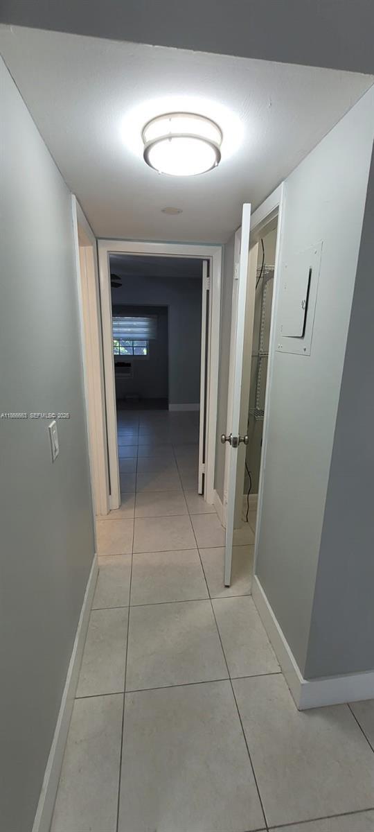 Building Photo - 202 Canterbury I