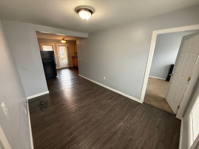 Building Photo - MOVE IN READY! $1625 - 1 Bed / 1 Bath Apartment in Downtown Manchester with All Utilities Included!