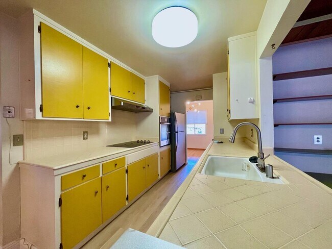 Building Photo - 7583 Lockford Ct