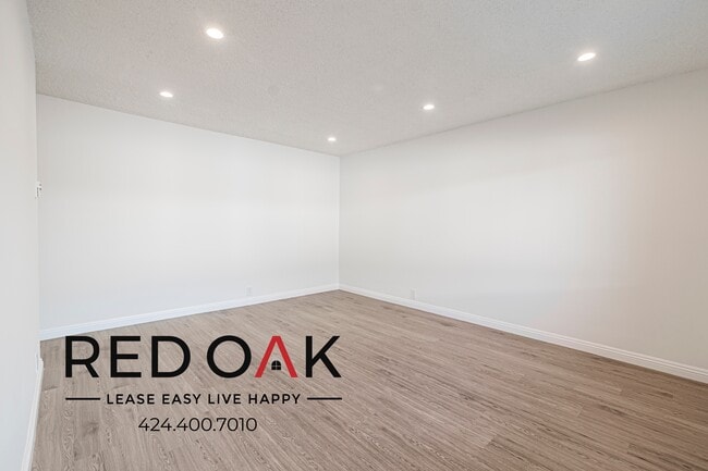 Building Photo - 20436 Cohasset St
