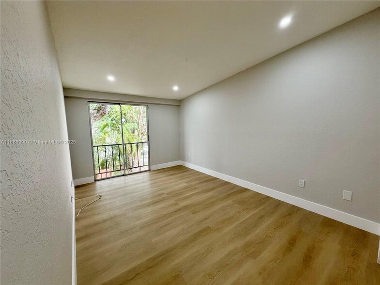 Building Photo - 7887 SW 105th Pl