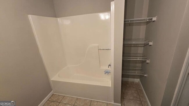 Building Photo - 3025 Mangum Dr