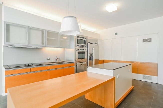 Building Photo - 1 bedroom in the heart of City Center on t...