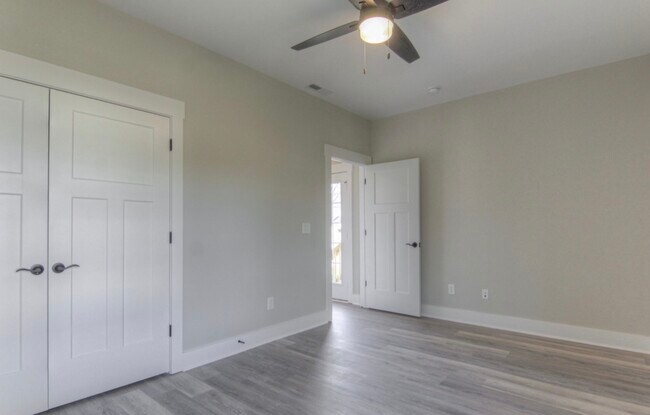 Building Photo - 717 Perrigan Ln