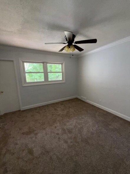 Building Photo - 205 Westridge Dr