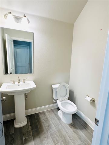 Building Photo - 16016 Gladewater Terrace