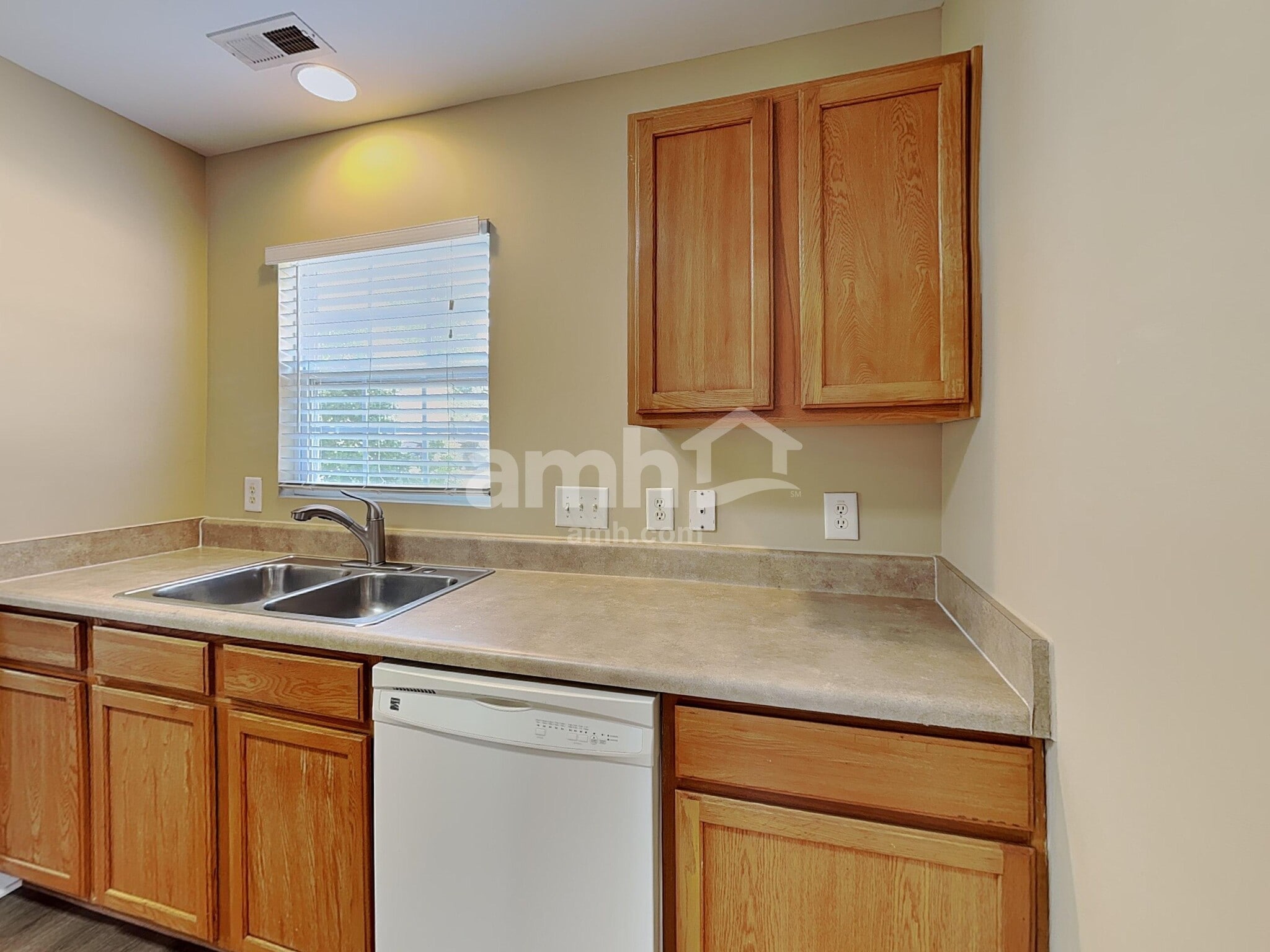 Building Photo - 3417 Colossae Ct