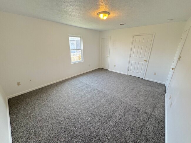 Building Photo - 814 Griffin St