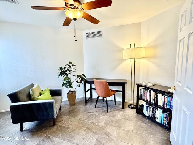 Building Photo - 12361 N Globe Mallow Pl