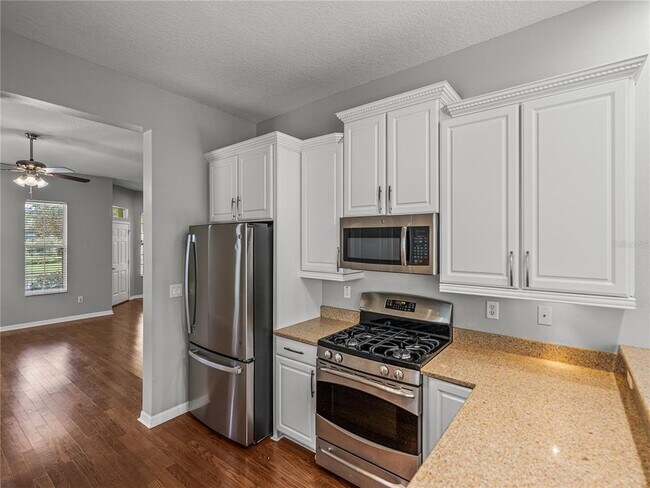 Building Photo - 6222 Hadley Commons Dr