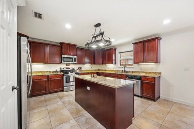 Building Photo - 3BR Smart Solar Home Near Eglin & Hurlburt AFB in Fort Walton Beach!