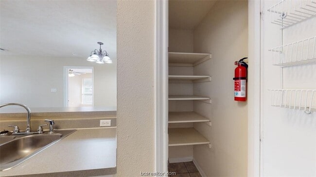 Building Photo - 1141 Oney Hervey Dr