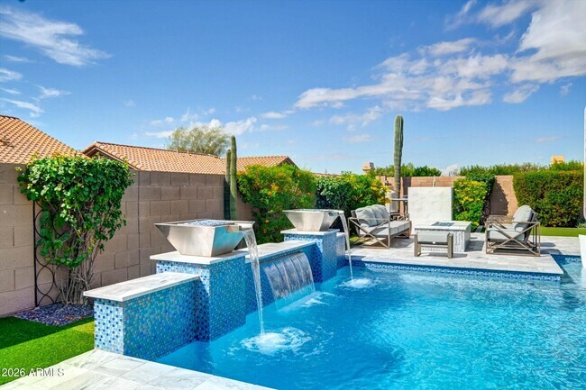 Building Photo - 9045 E Casitas Del Rio Dr