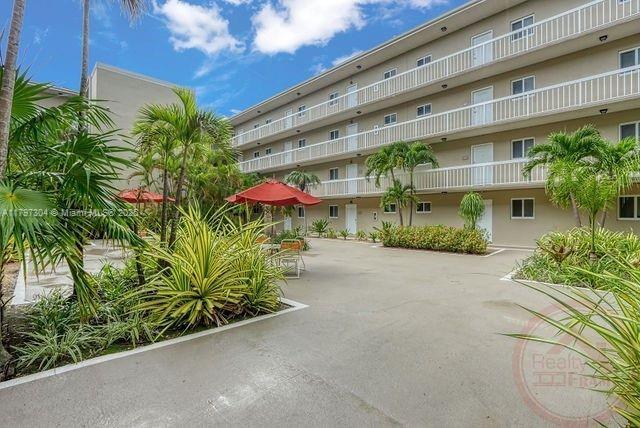 Building Photo - 7703 Camino Real