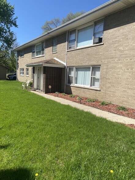 Building Photo - 949 Elder Rd