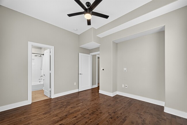 Building Photo - 1603 Holly St