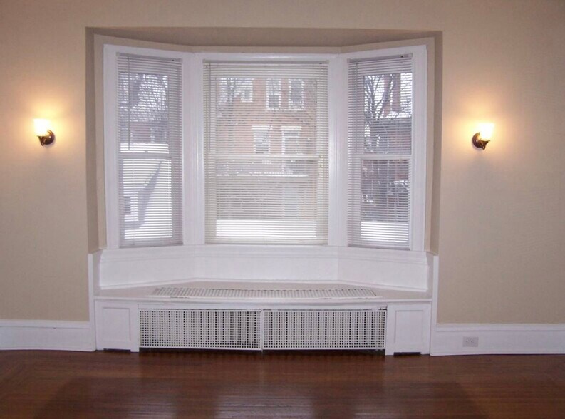 Primary Photo - 1132 N Negley Ave