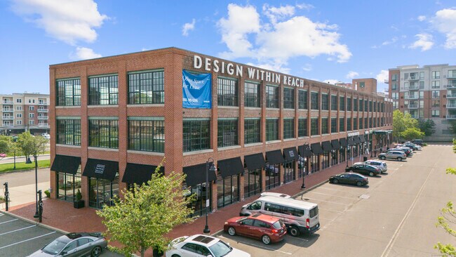 Building Photo - 784 Atlantic St
