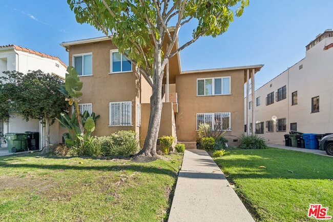 Building Photo - 112 S Detroit St