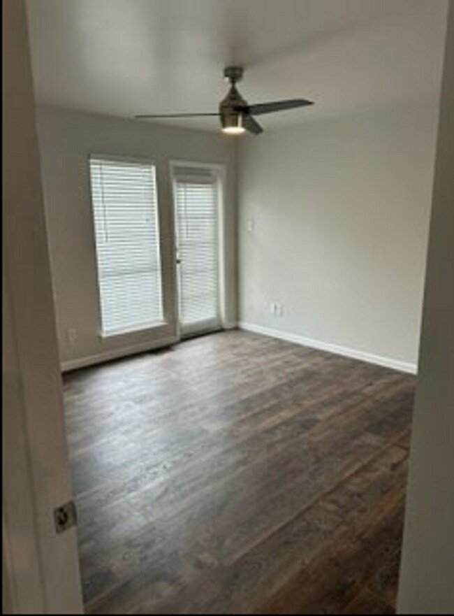 Building Photo - 4520 Speedway