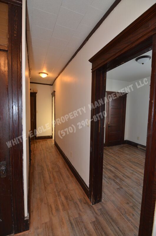 Building Photo - 1508 E Gibson St