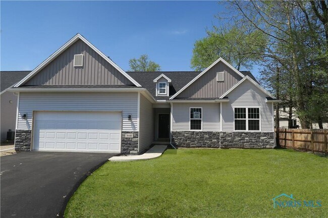 Primary Photo - 3641 N McCord Rd