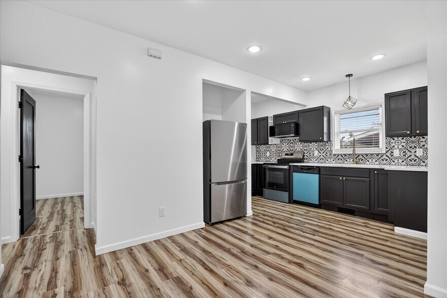 Building Photo - 509 McDonald St