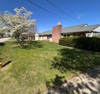 Building Photo - 414 Lee Dr