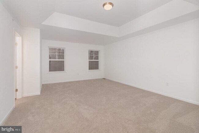 Building Photo - 104 Emma Cir