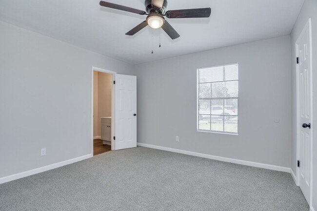 Building Photo - Excellent Newly Renovated Home!