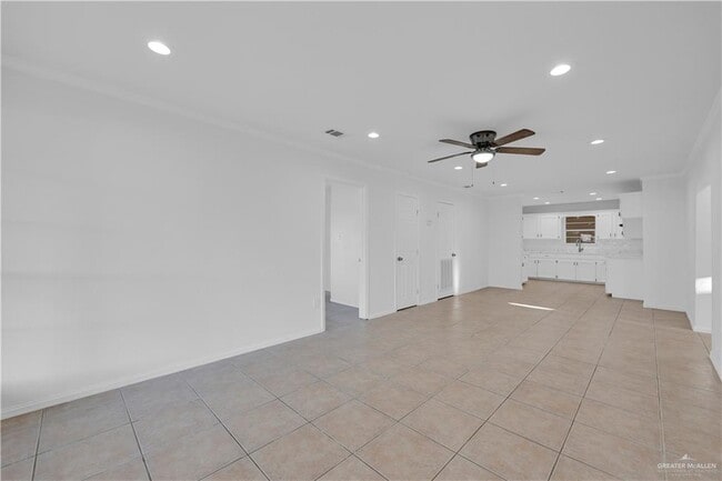 Building Photo - 2524 Fir Ave