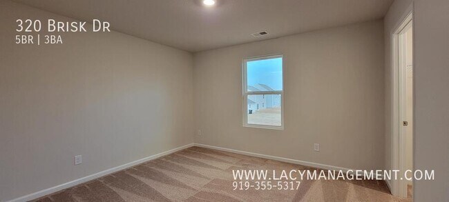 Building Photo - 320 Brisk Dr